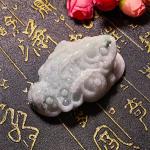 三足金蟾翡翠小摆件
